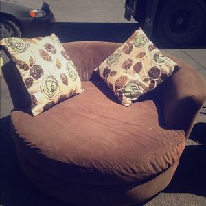 Swivel chair